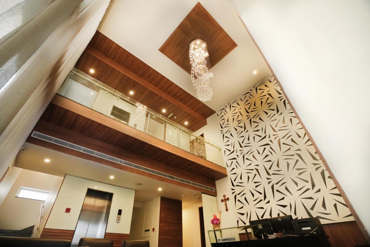The Pommels Business Hotel Bangalore Exterior foto